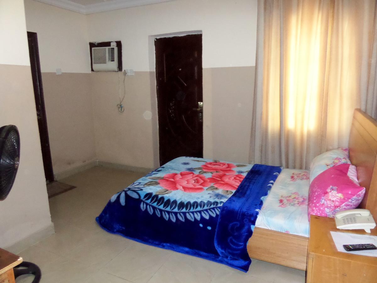Wonder King Hotel Lagos Chambre photo